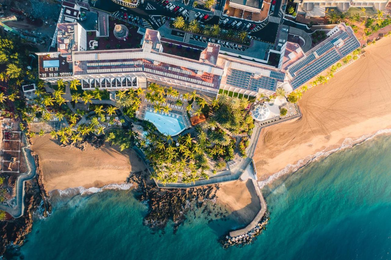 4 Hoteles de Golf en Puerto del Carmen que Vale la Pena Reservar