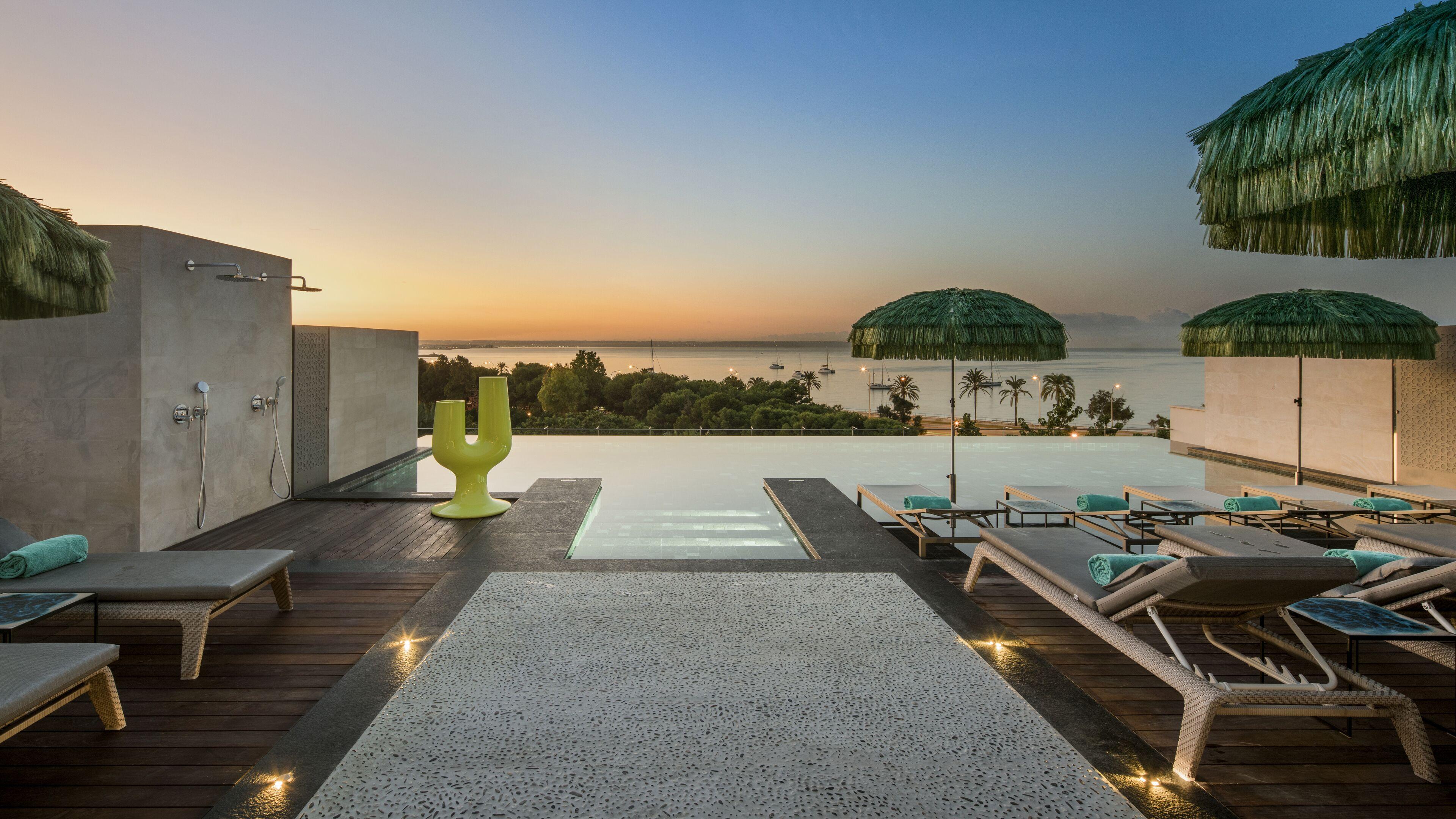 Alojarse en Mallorca: 4 Hoteles Céntricos Comparados