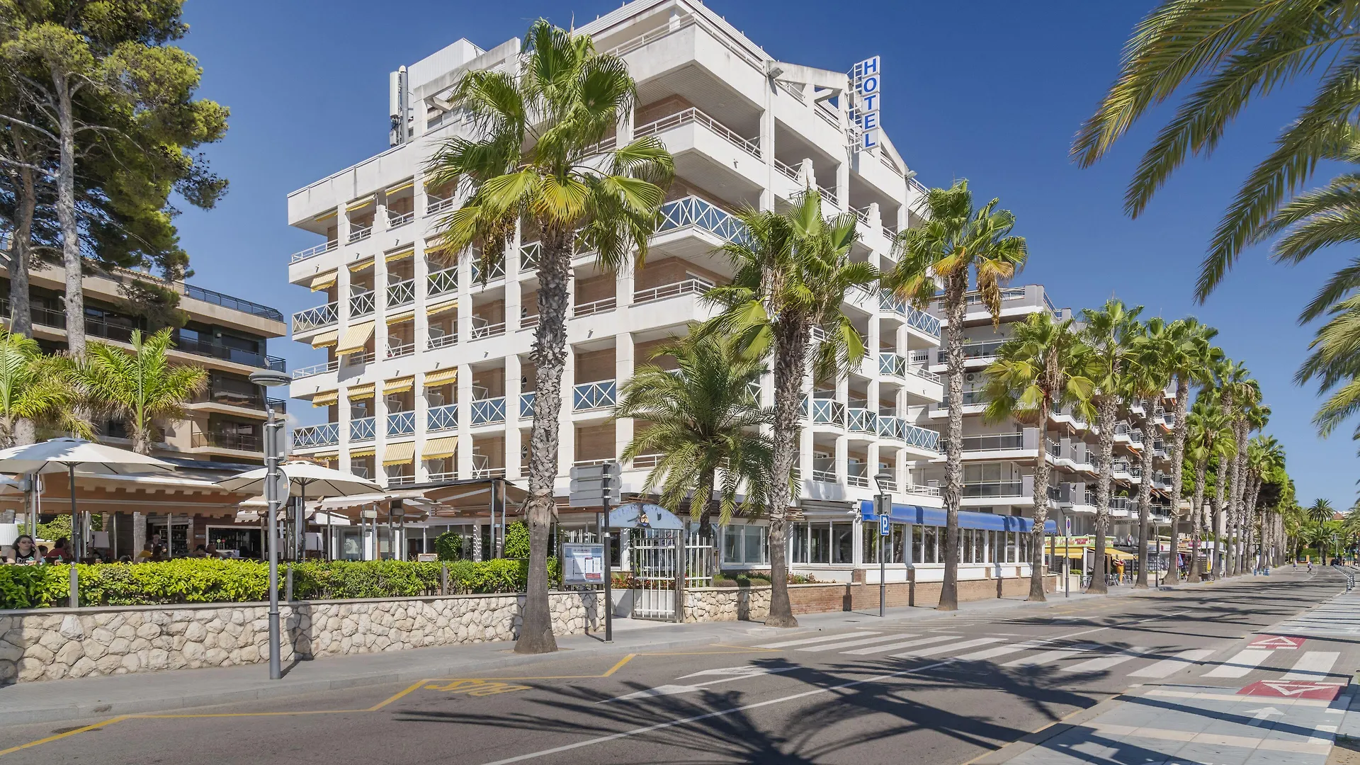 Dónde Alojarse en Salou: 7 Hoteles Cerca del Aeropuerto
