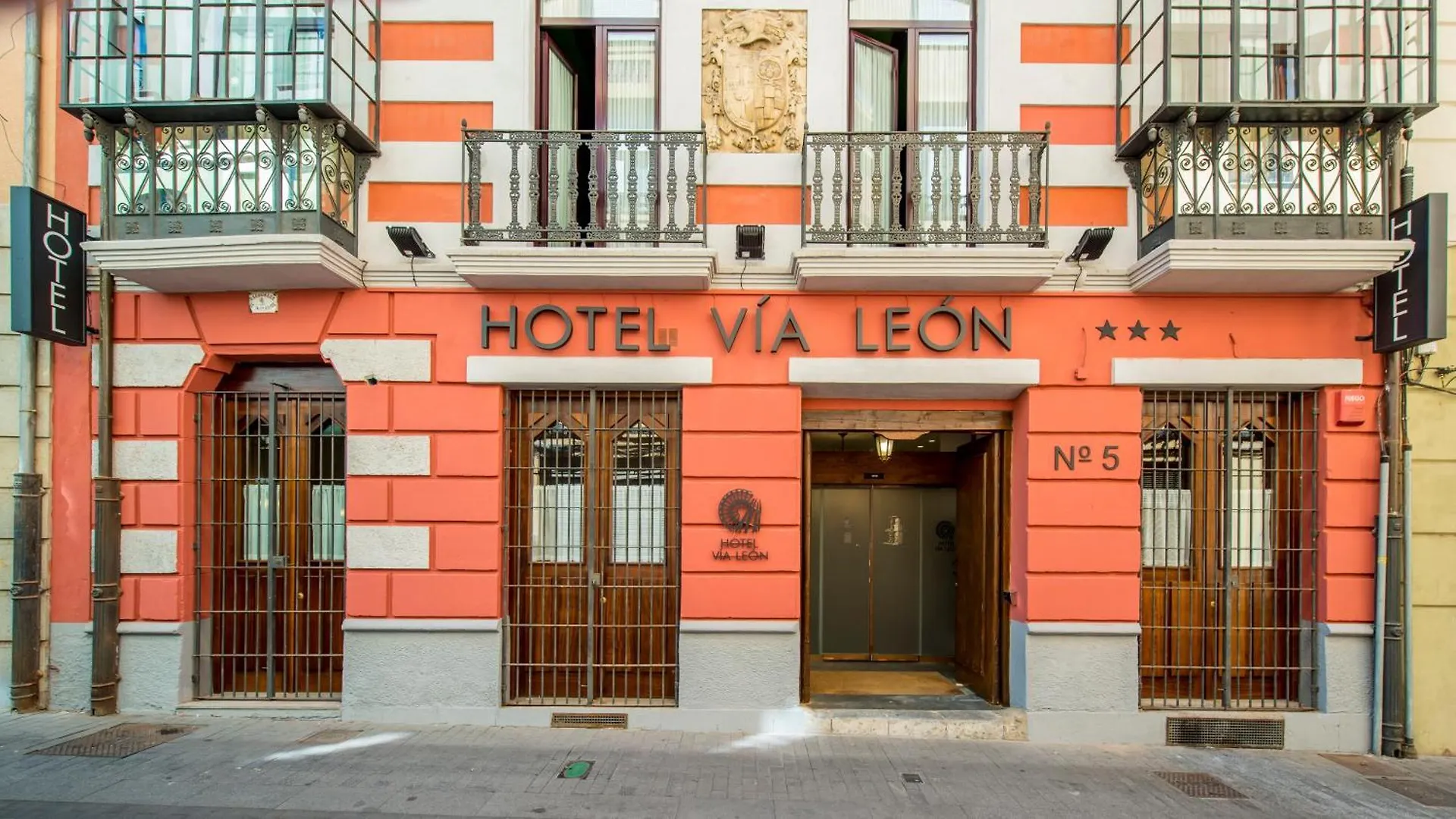 4 Hoteles Céntricos en el Centro de León que Destacan