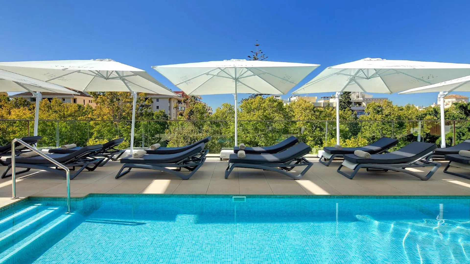 4 Hoteles de 4 Estrellas en el Centro de Marbella que Merecen Reservarse