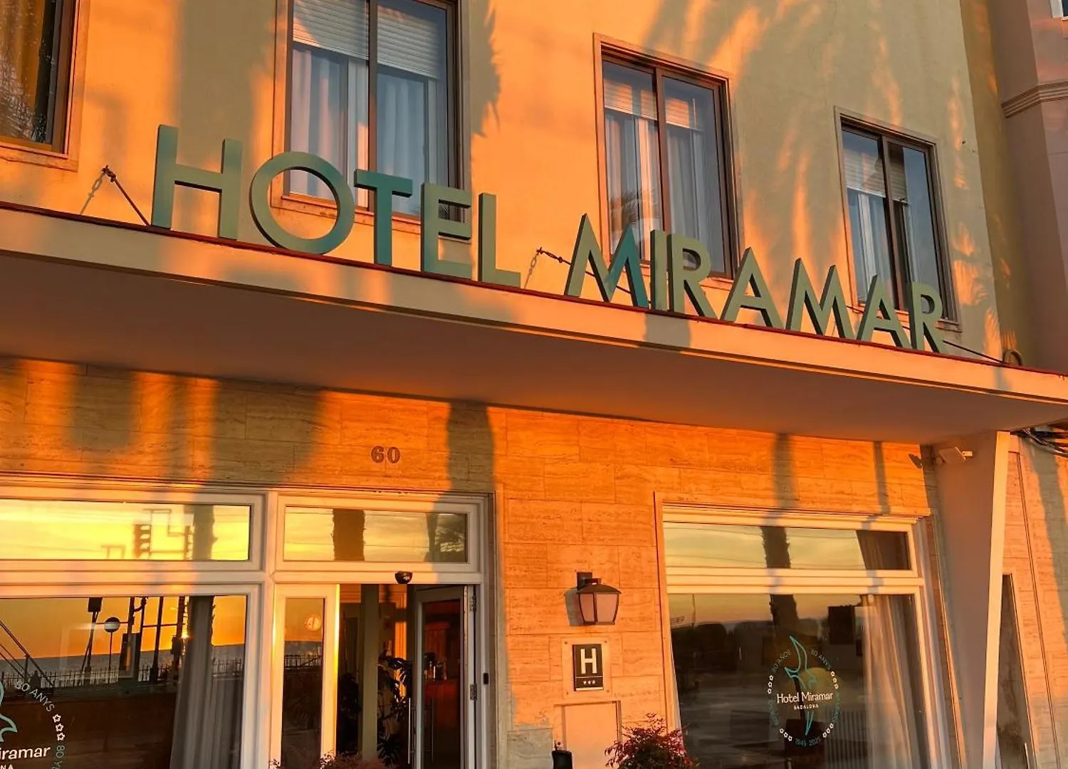 4 Hoteles Románticos cerca del Arco de Triunfo que Vale la Pena Reservar