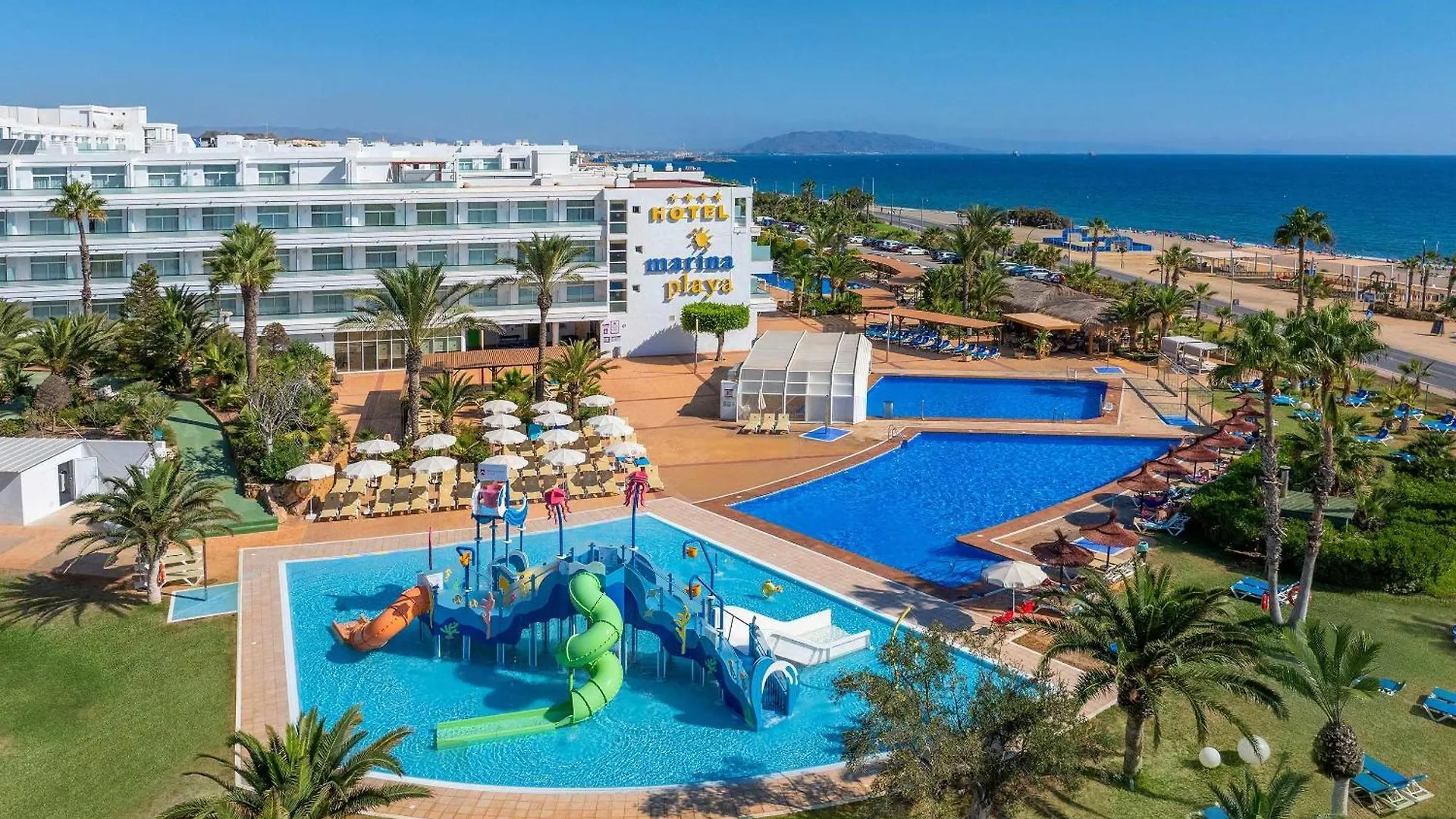 6 Resorts cerca del Golf Marina Mojácar que Destacan