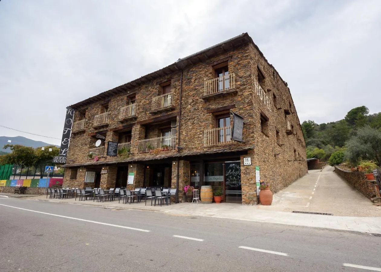 Extremadura Romántica: 5 Hoteles para Parejas Comparados