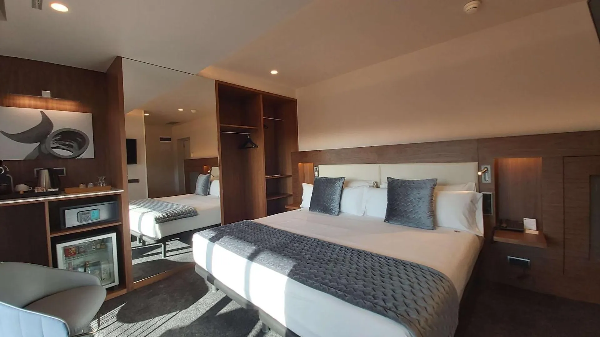 El Centro de Barcelona con Niños: 16 Hoteles Familiares Comparados