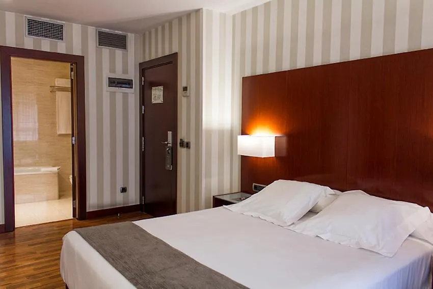 5 Hoteles de Diseño cerca de Terra Natura Murcia que Vale la Pena Reservar