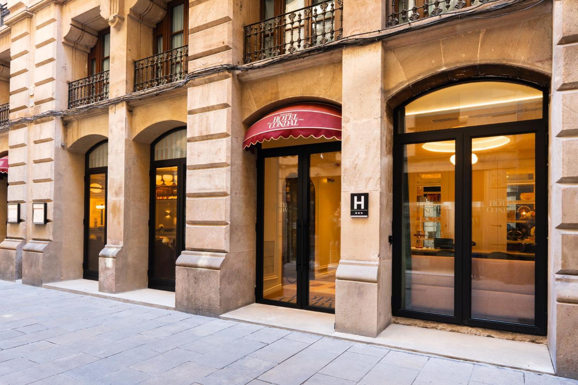 15 Hoteles Céntricos en Ciutat Vella que Debes Conocer