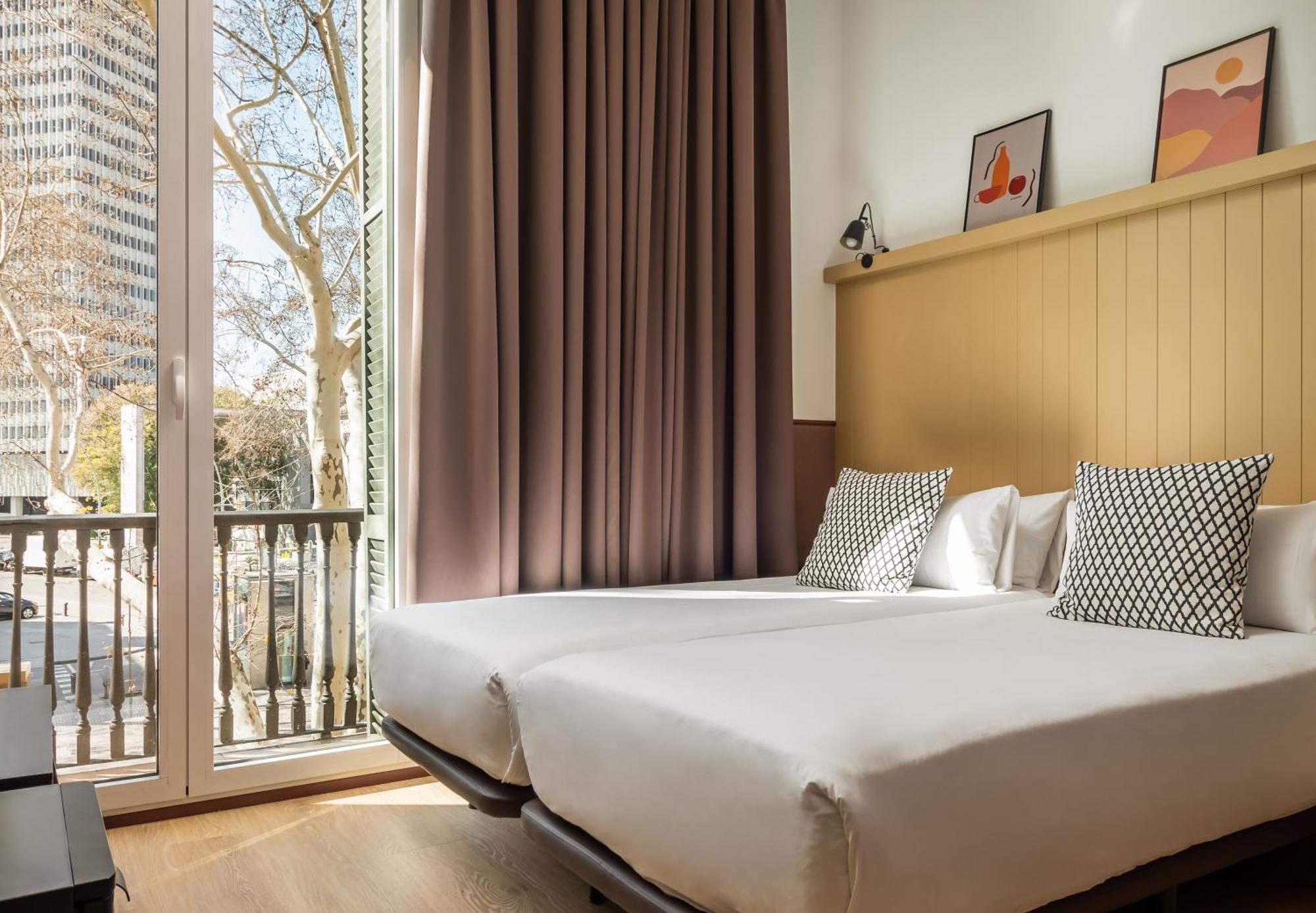 15 Hoteles Baratos en el Centro de Barcelona Que Vale la Pena Reservar