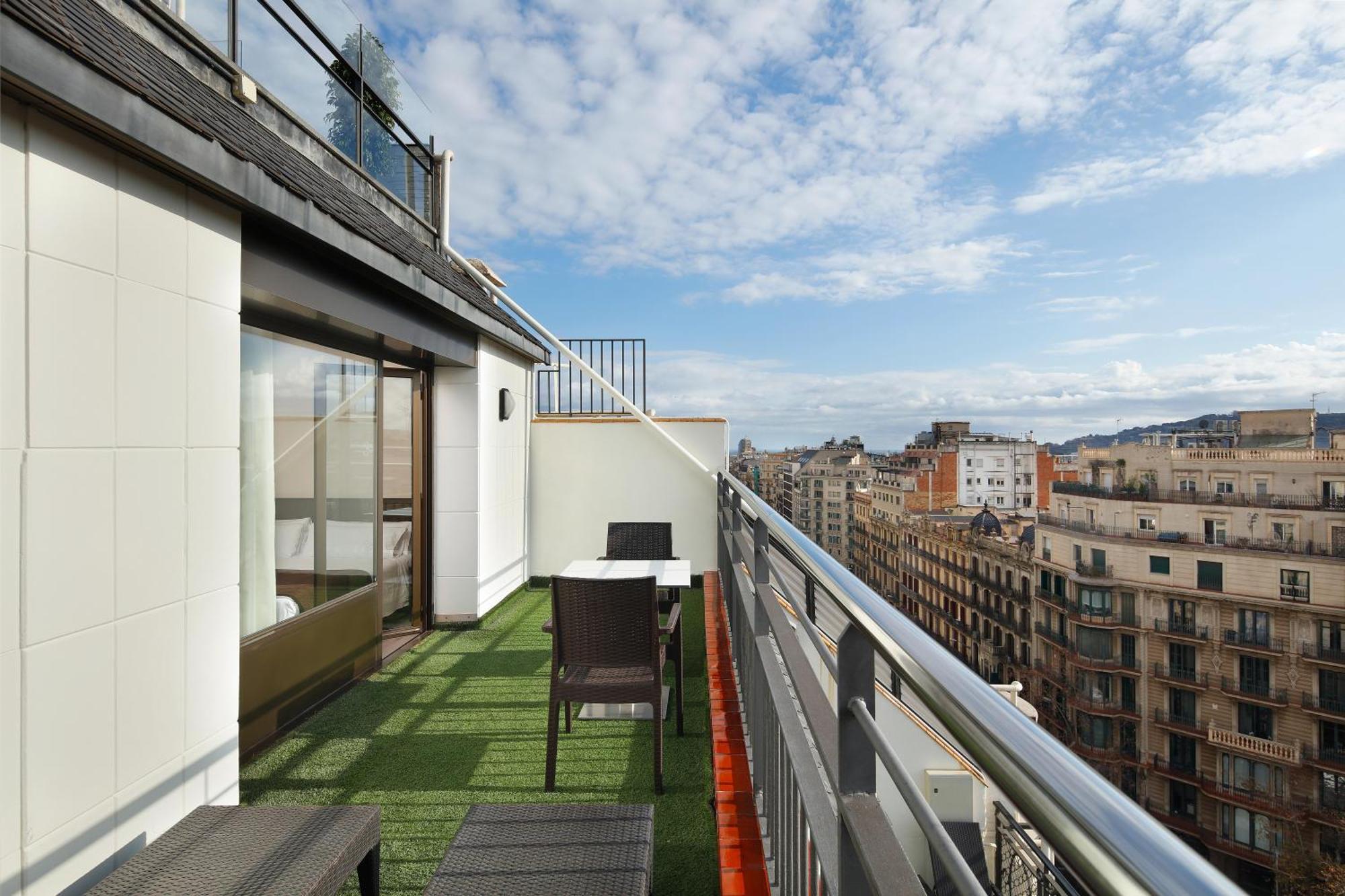 15 Hoteles Familiares en Eixample para Visitar Barcelona con Niños