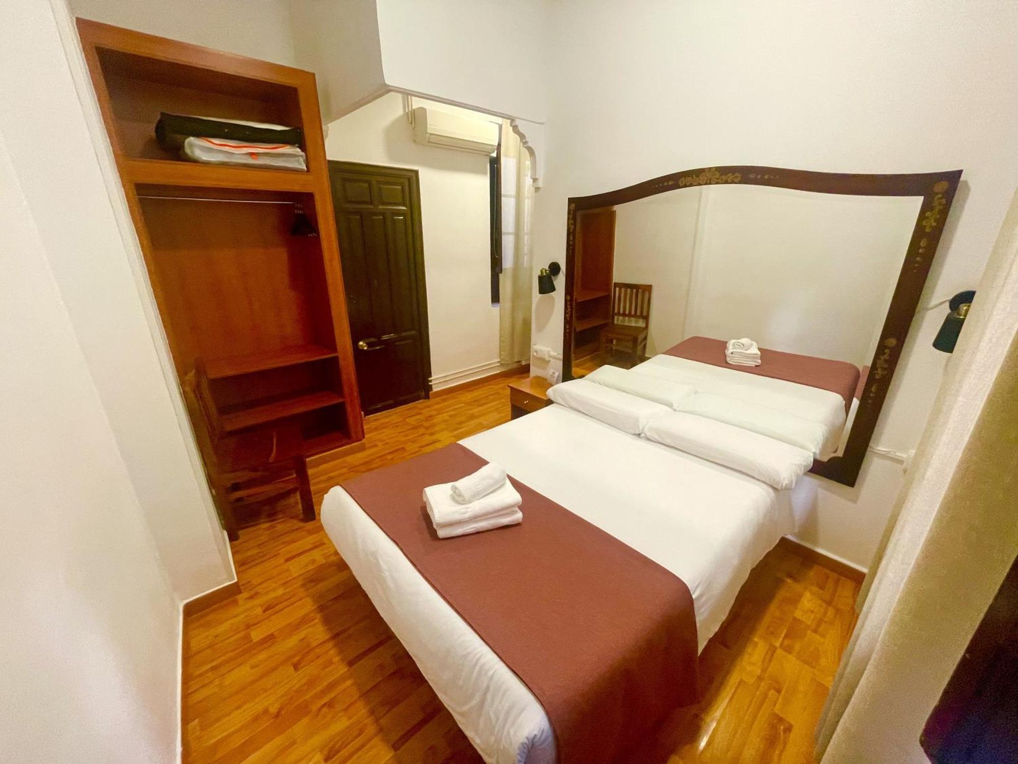 Staying In Granada Centro: 15 Hoteles Céntricos Comparados