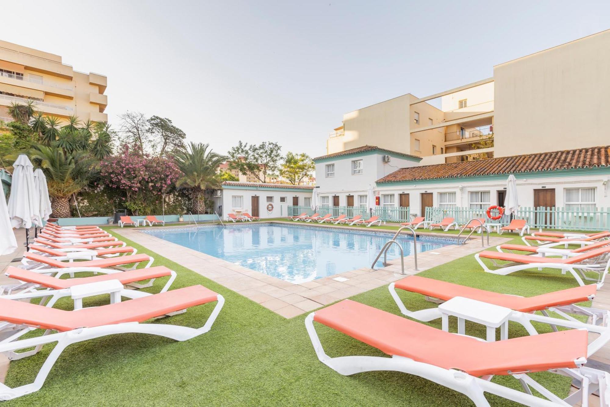 Cerca del Golf Torrequebrada: 15 Hoteles Céntricos Comparados