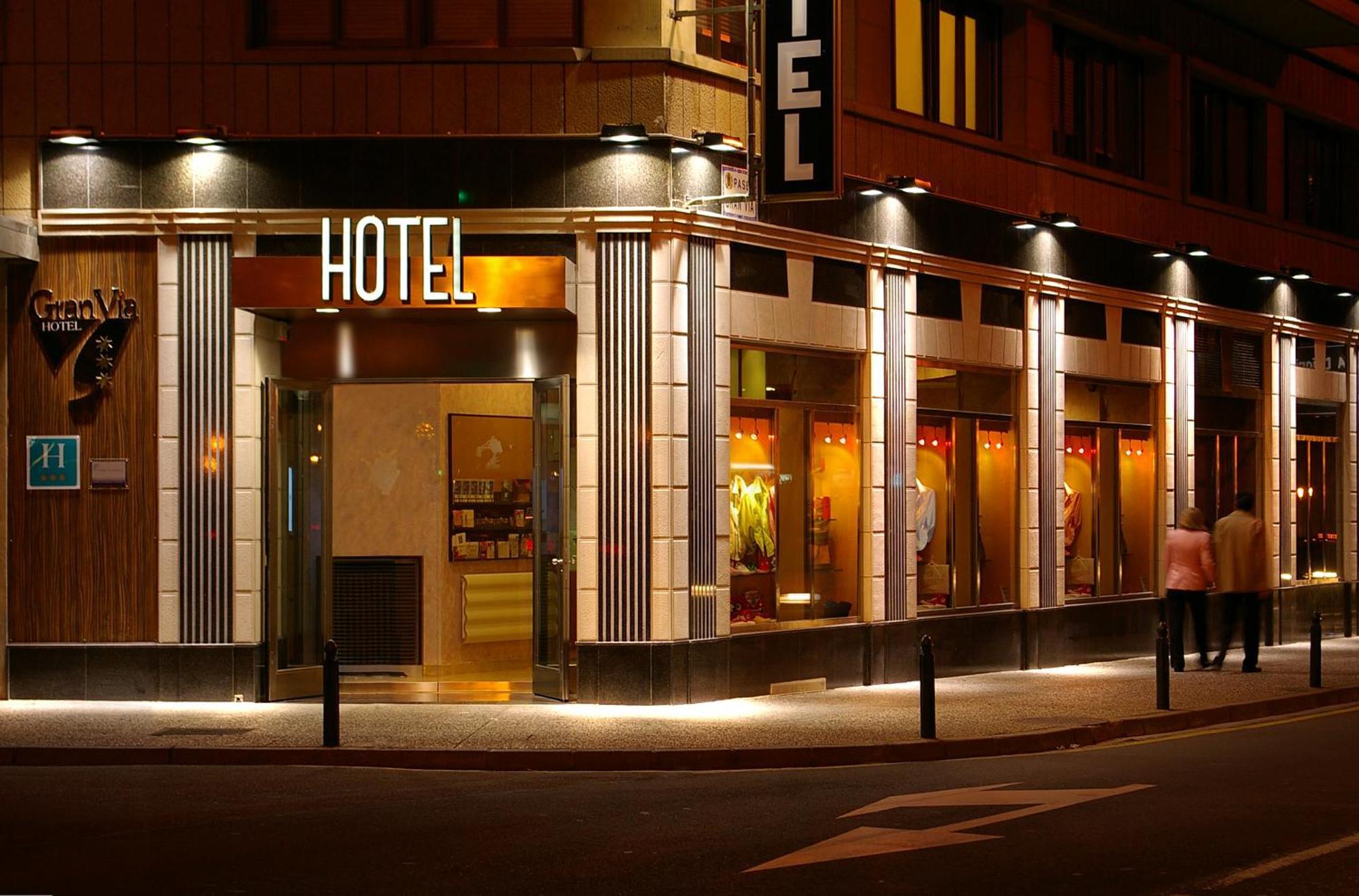 10 Hoteles Céntricos en Zaragoza Cerca de Intu Puerto Venecia
