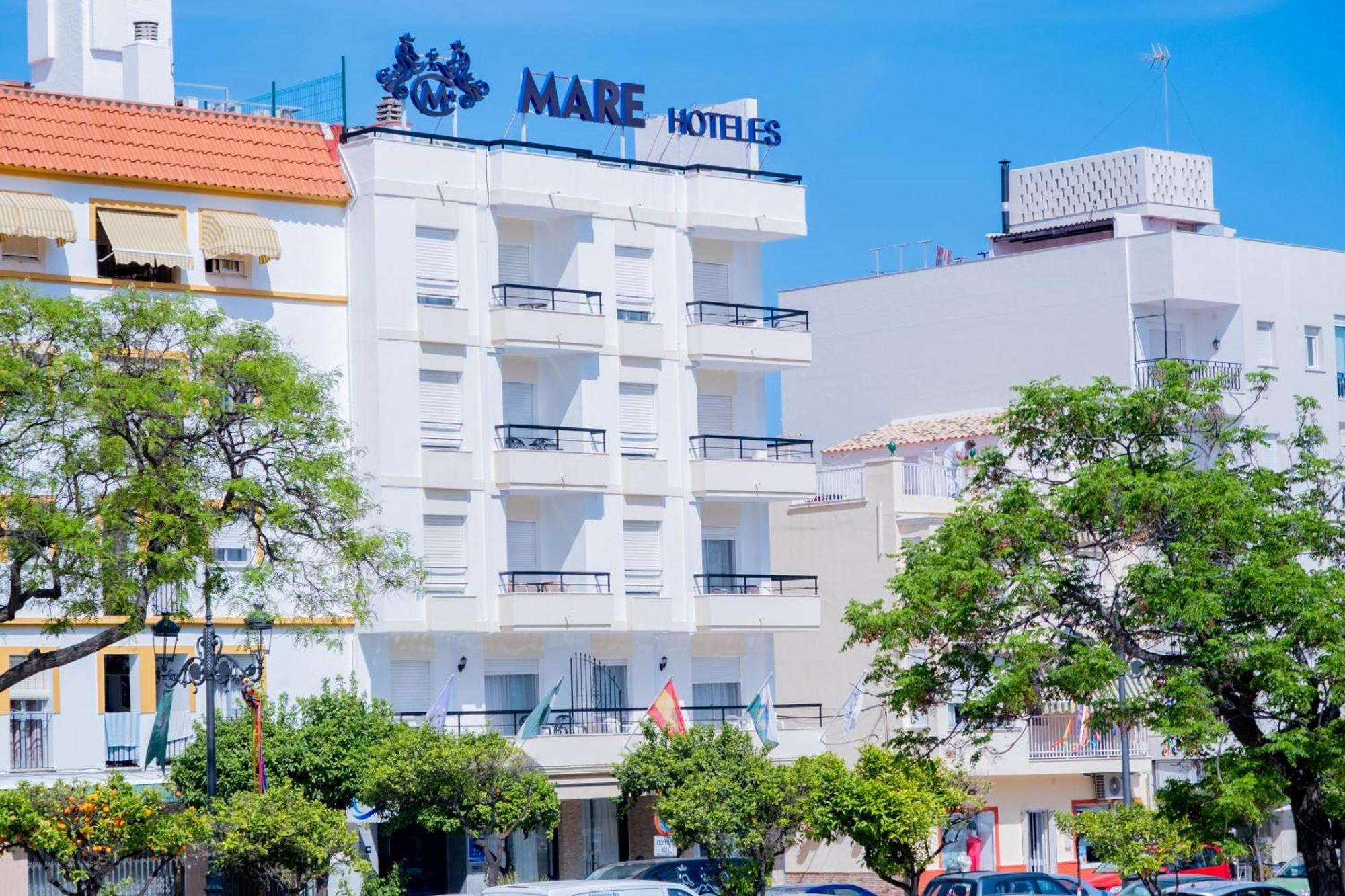Estepona con Presupuesto Ajustado: 4 Hoteles Baratos Comparados