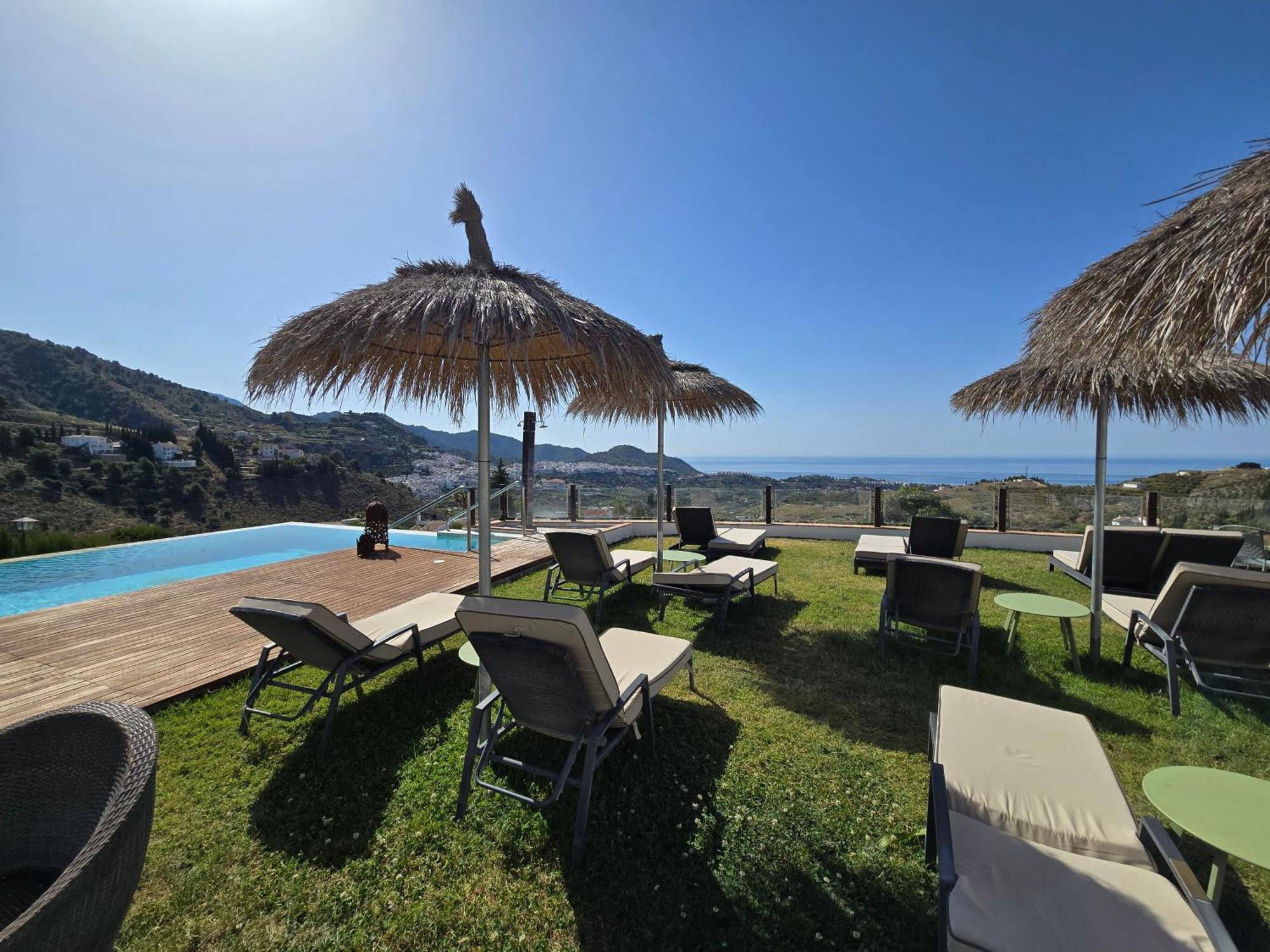 16 Hoteles Baratos en Andalucía que No Decepcionan