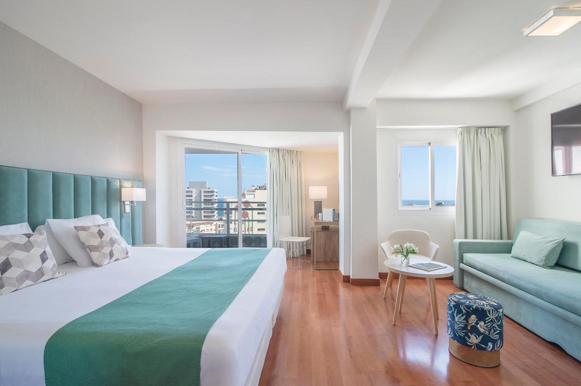 Dónde Alojarse en Málaga: 4 Hoteles de Playa Imprescindibles